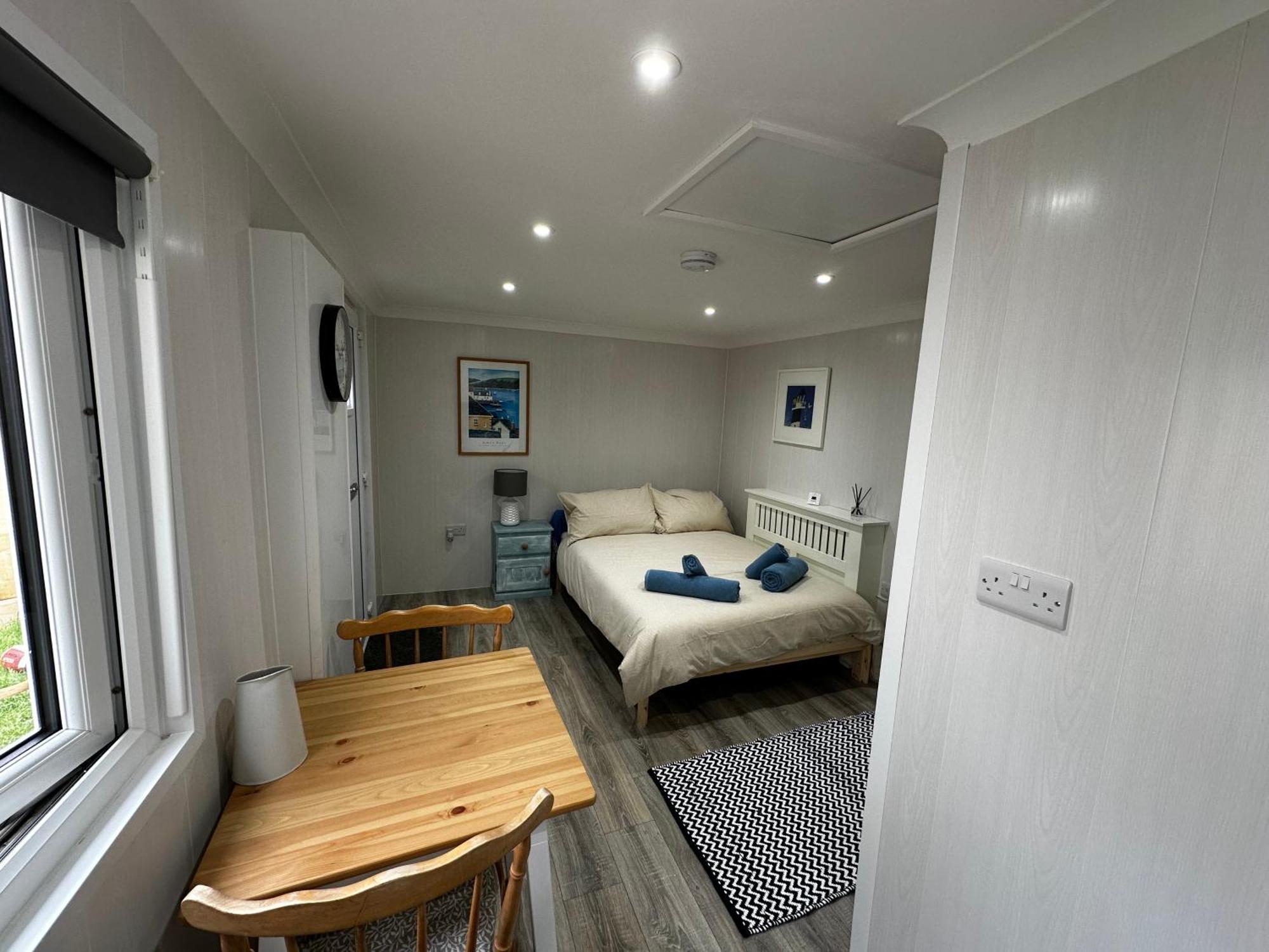 בורנמות' Peaceful Southbourne Studio - Pets Welcome מראה חיצוני תמונה